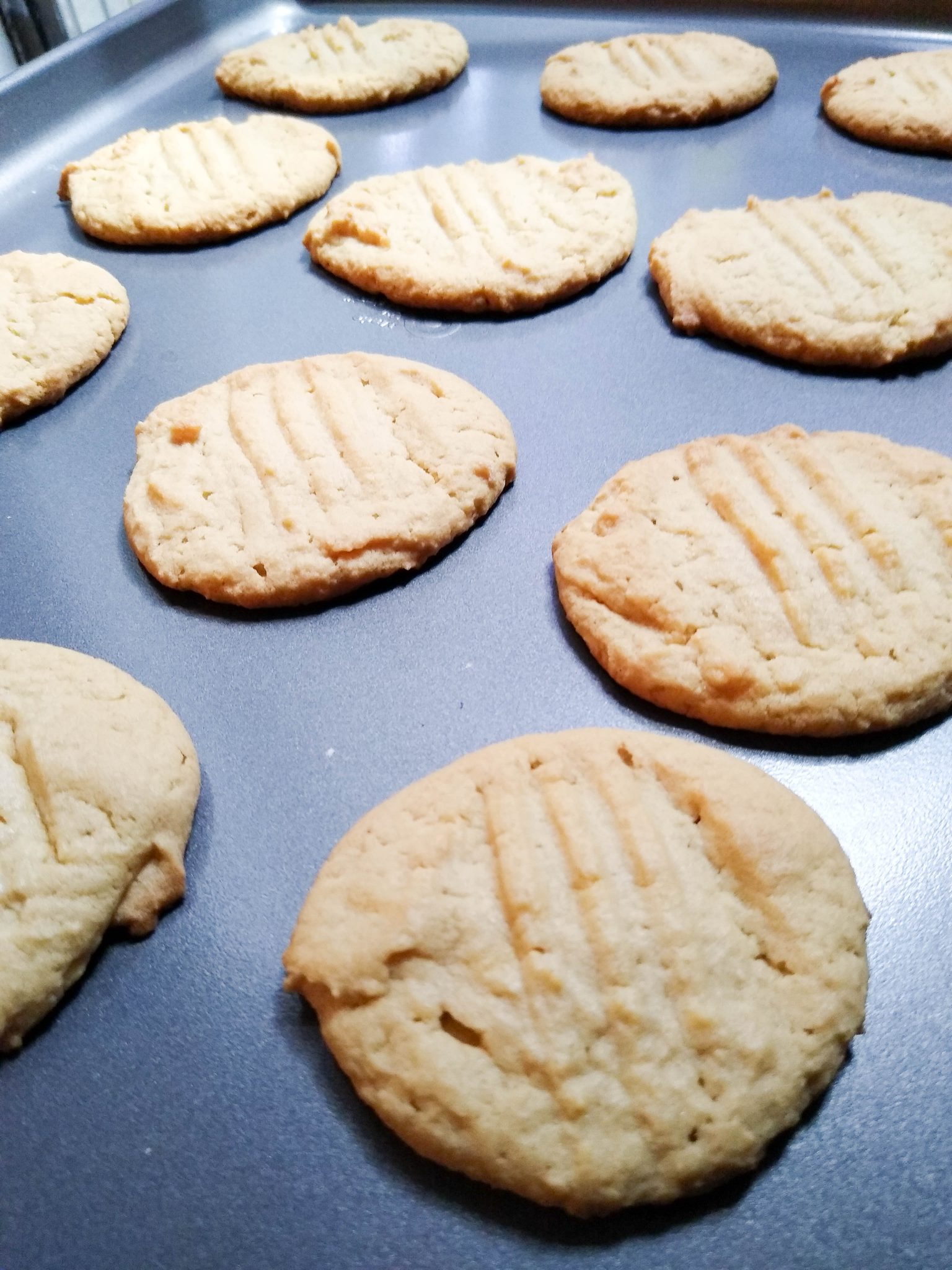 Easy Peanut Butter cookies for a crowd One Smith Day